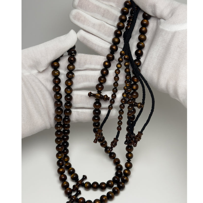 Tasbih Tijani en Yusr Khor 10 mm – Corail Doré, Ficelle Noire | Kourous Artisanal