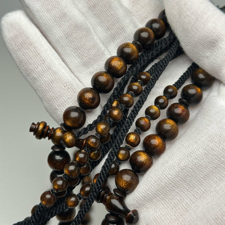 Tasbih Tijani en Yusr Khor 10 mm – Corail Doré, Ficelle Noire | Kourous Artisanal